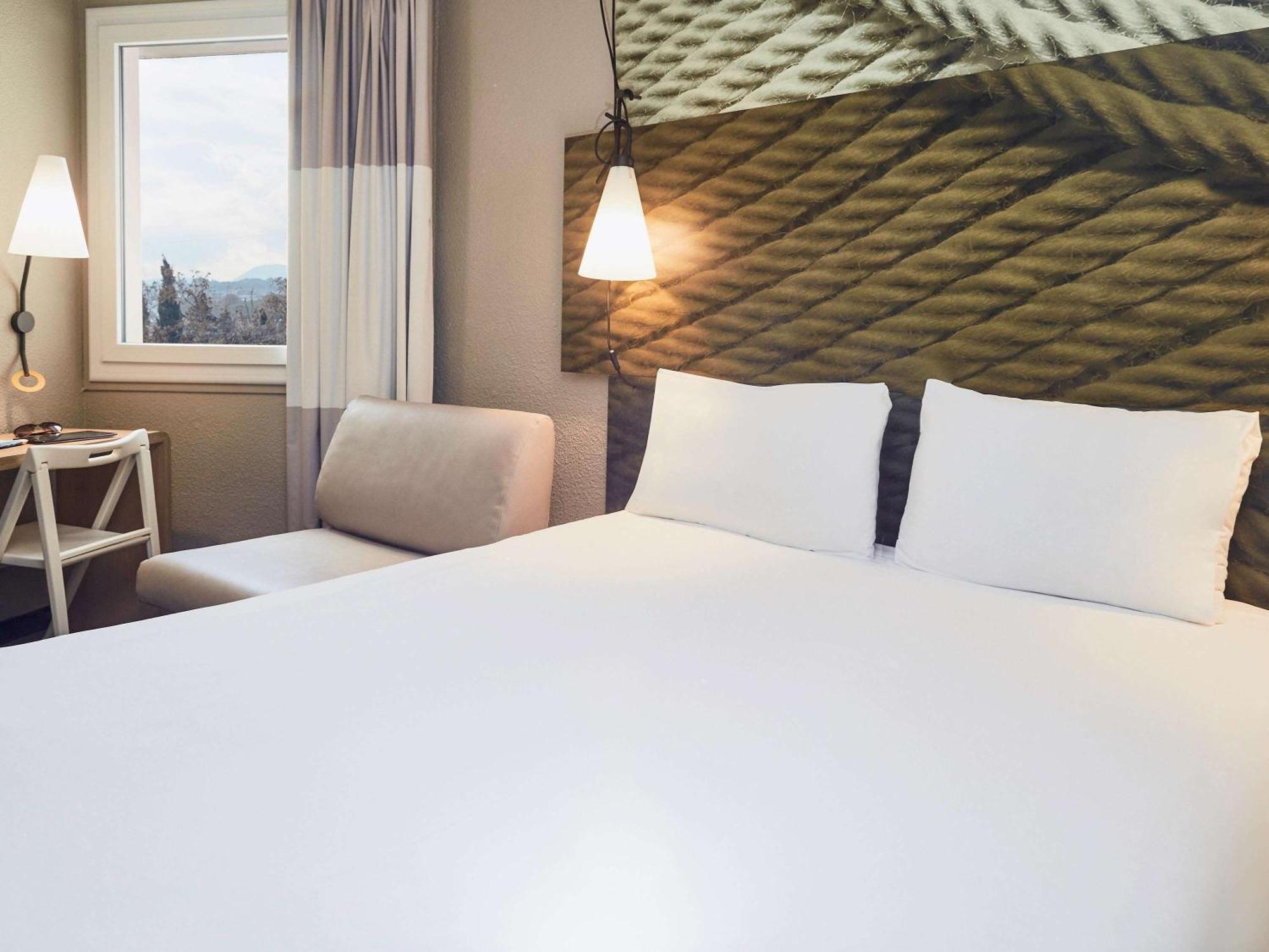 Ibis Toulon La Seyne Sur Mer Exterior photo