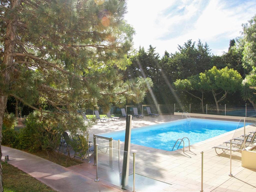 Ibis Toulon La Seyne Sur Mer Exterior photo